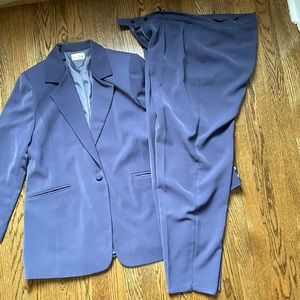 Woman’s dressy suit set